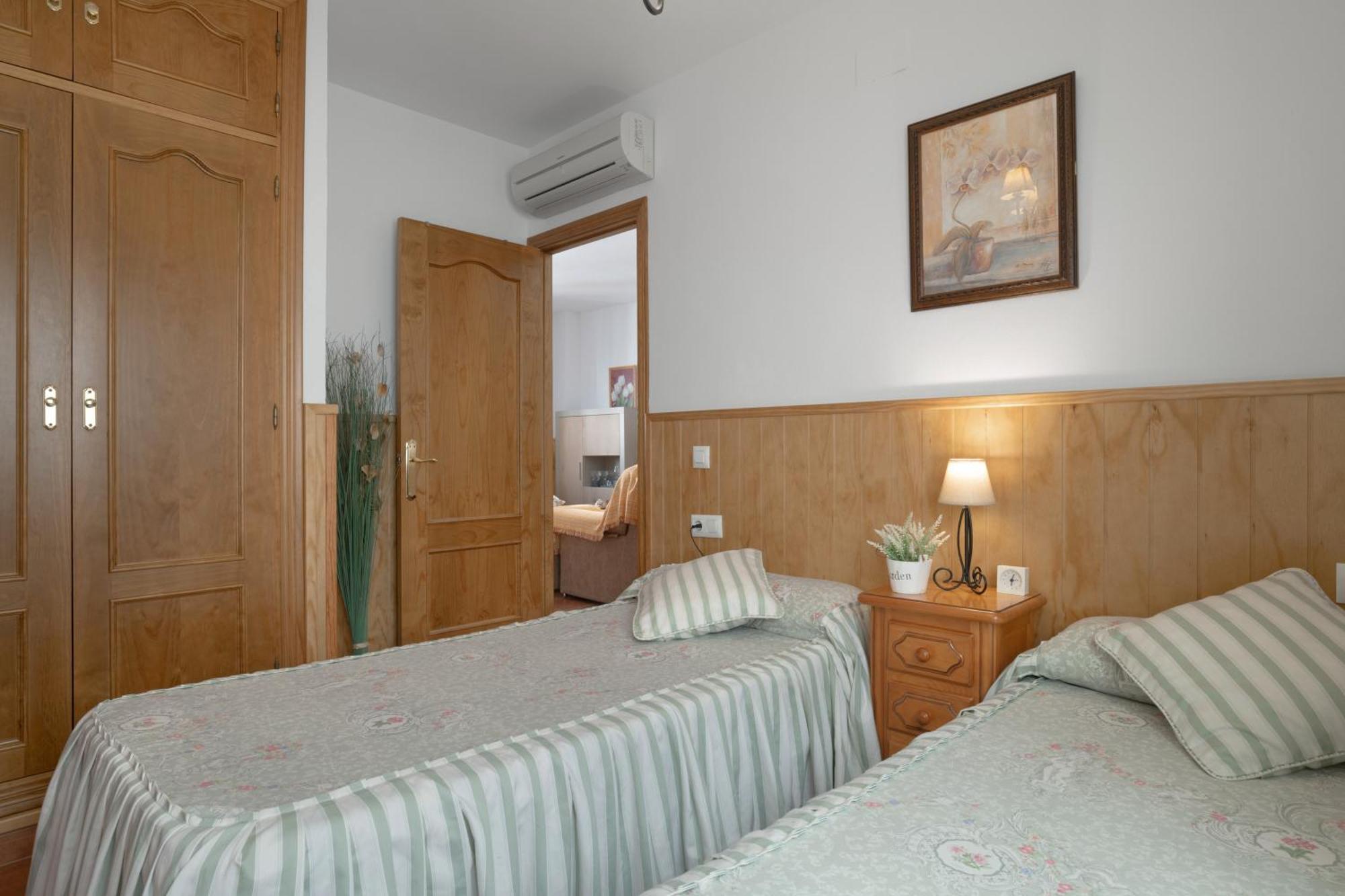 Apartamento Rocio - Solo Familias Конил-де-ла-Фронтера Екстериор снимка